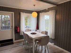 Nr 11-Somlebu spisebord
